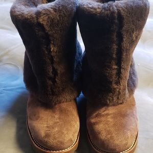 Authentic Ugg Patten Boots